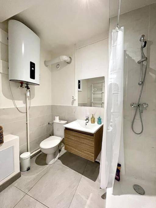 Appartement entier, Studio in Bourg-de-Péage, Région de Valence