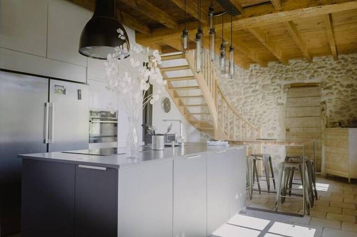 Gîte pour 15 personnes, avec jardin à Saint-Romans - 2