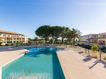Appartement De Vacances pour 4 Personnes dans Roquebrune-sur-Argens, Région de Draguignan, Photo 2