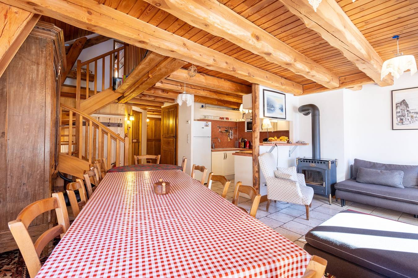 Apartamento entero, Apartamento 'L'Alpazen' con vistas a la montaña, balcón y Wi-Fi in Saint-Véran, Queyras