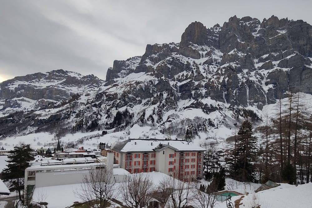 Ganze Wohnung, Das Apartmenthaus Cristal befindet sich an ruhiger  Lage in Leukerbad, Leukerbad & Umgebung