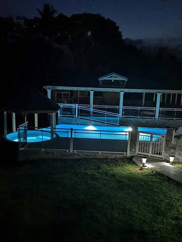 Gîte pour 4 personnes, avec piscine et terrasse à Lamentin (Guadeloupe)