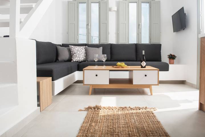 Apartment for 4 people, with terrace, with pets in Santorini