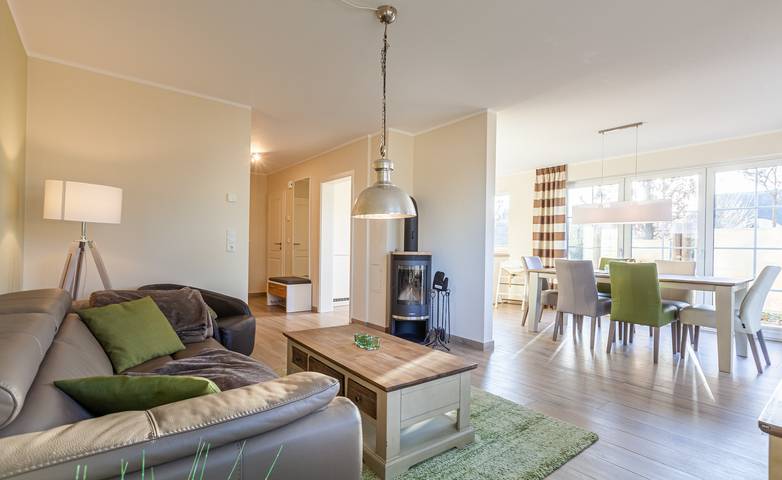Ferienhaus für 7 Personen, mit Terrasse und Garten sowie Sauna, kinderfreundlich in Zingst - 3