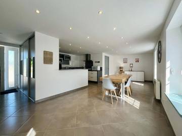 Location de vacances pour 6 personnes, avec jardin, adapté aux familles à Les Veys