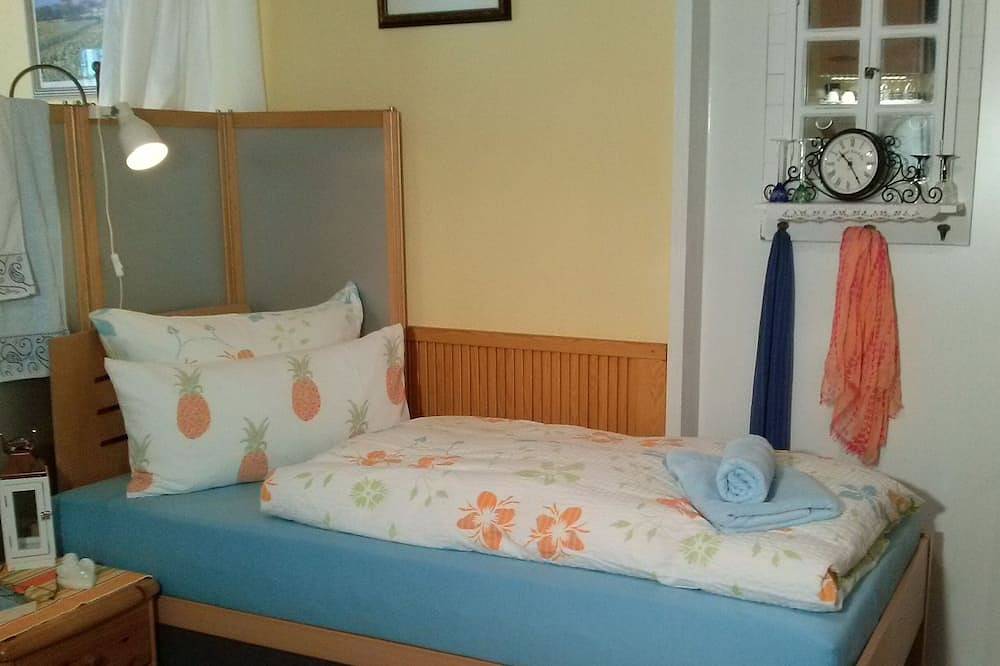 Ganze Wohnung, Gemütliches Appartement als Alternative zum Hotel. Parkplatz, Küche, Terrasse. in Bergisch Gladbach, Rheinisch-Bergischer Kreis