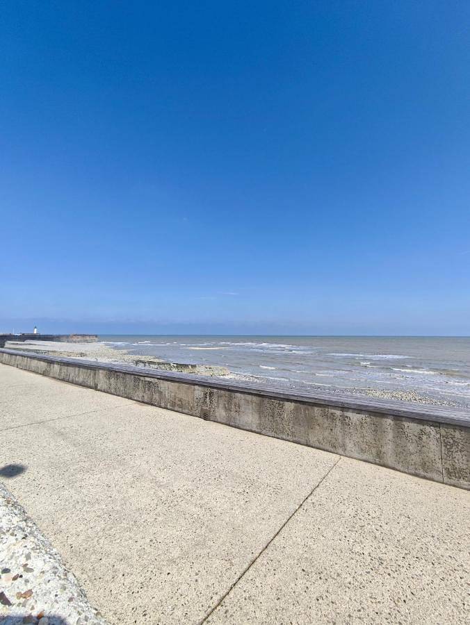 Location de vacances pour 8 personnes, avec terrasse à Néville - 3