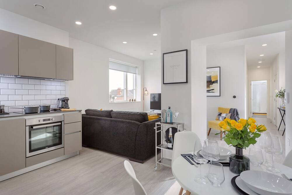 Apartamento entero, 2 Bedroom, 2 Bathroom-Lujoso-Apartamento-Baño en la habitacion in Stevenage, Hertfordshire