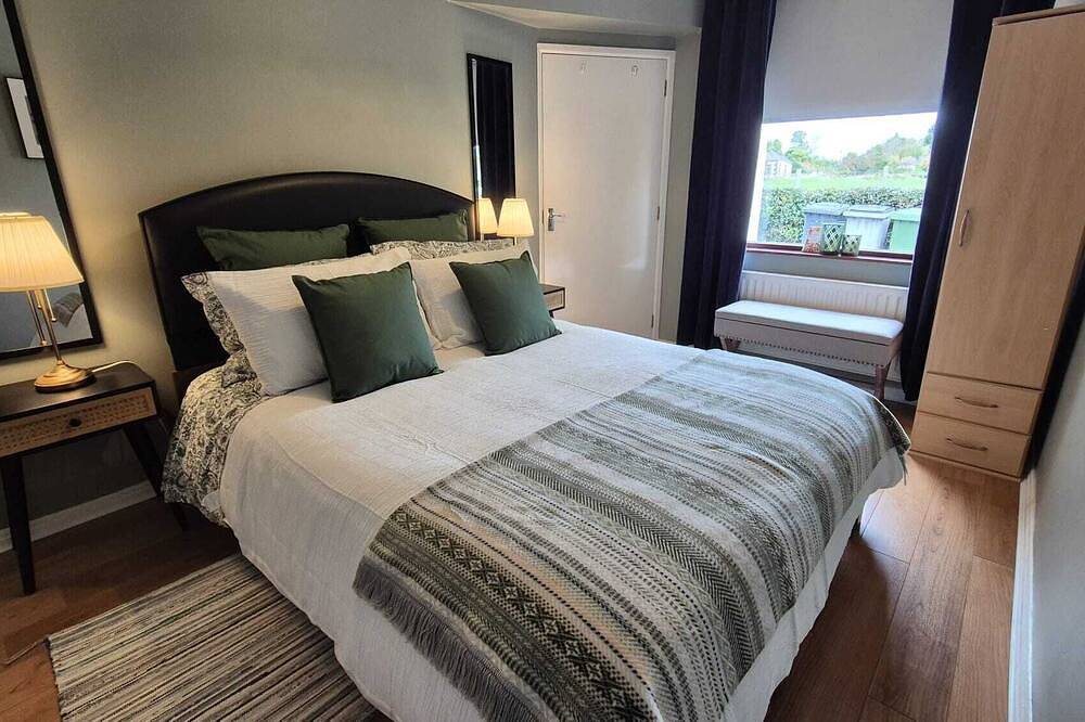 Hot Tub Cottage Near Mourne Mountains | Sleeps 6 + Infants, Pet-Friendly in Grafschaft Down