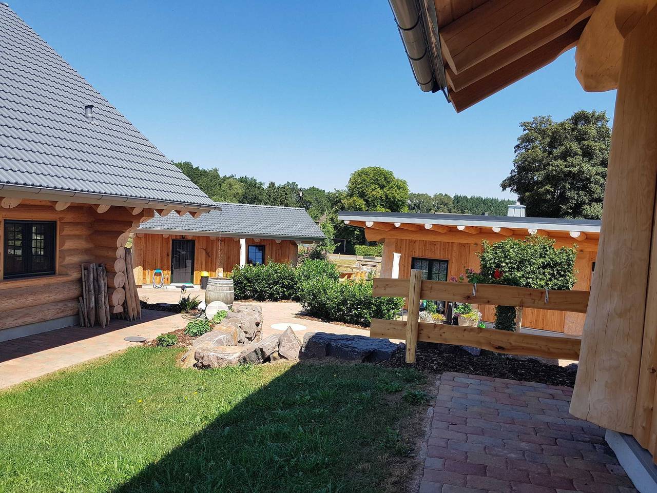 Ganze Ferienwohnung, Steirer-Hof - Kanada-Blockhaus in Vöhl, Waldecker Land