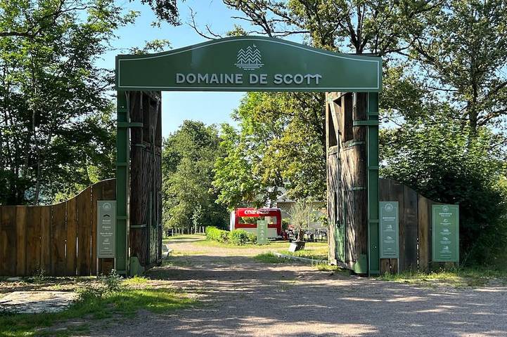 Gîte pour 5 personnes, avec terrasse et piscine, animaux acceptés à Montigny-en-Morvan
