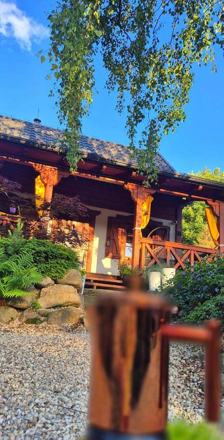 Domek w Karkonoszach Jurta Karkonoska z sauną jacuzzi i balią ogrodową in Przesieka, Sudety (Polska)