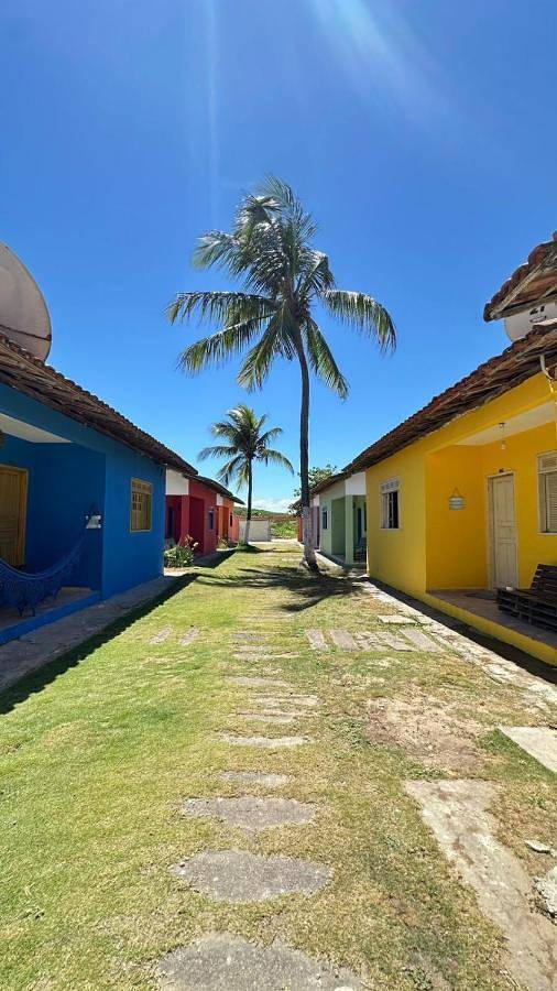 Casas e apartamentos de temporada para 13 pessoas, com vista e jardim e ainda terraço, com animais de estimação em Alcobaça (Bahia)