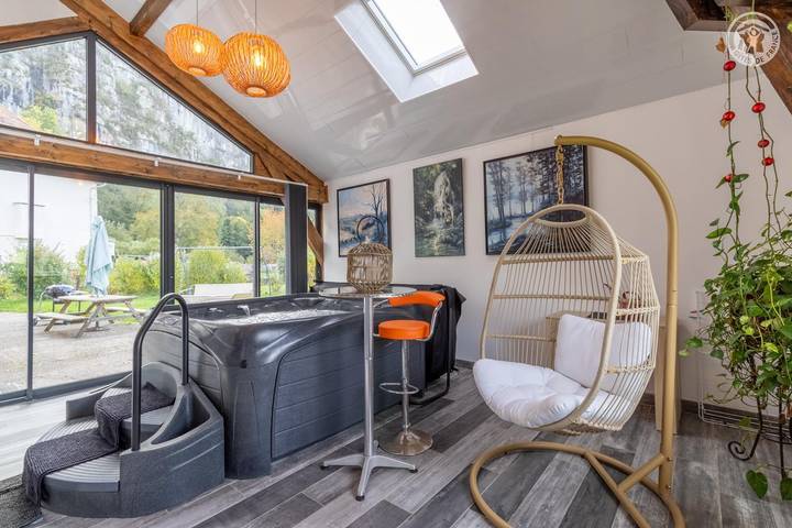 Chalet pour 6 personnes, avec terrasse ainsi que sauna et jacuzzi dans Parc naturel régional de la Chartreuse - 2