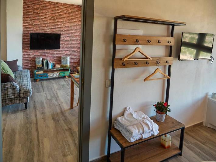 Casa rural para 2 personas, con Balcón y Jacuzzi además de Terraza y Jardín en Alcalá del Júcar - 3