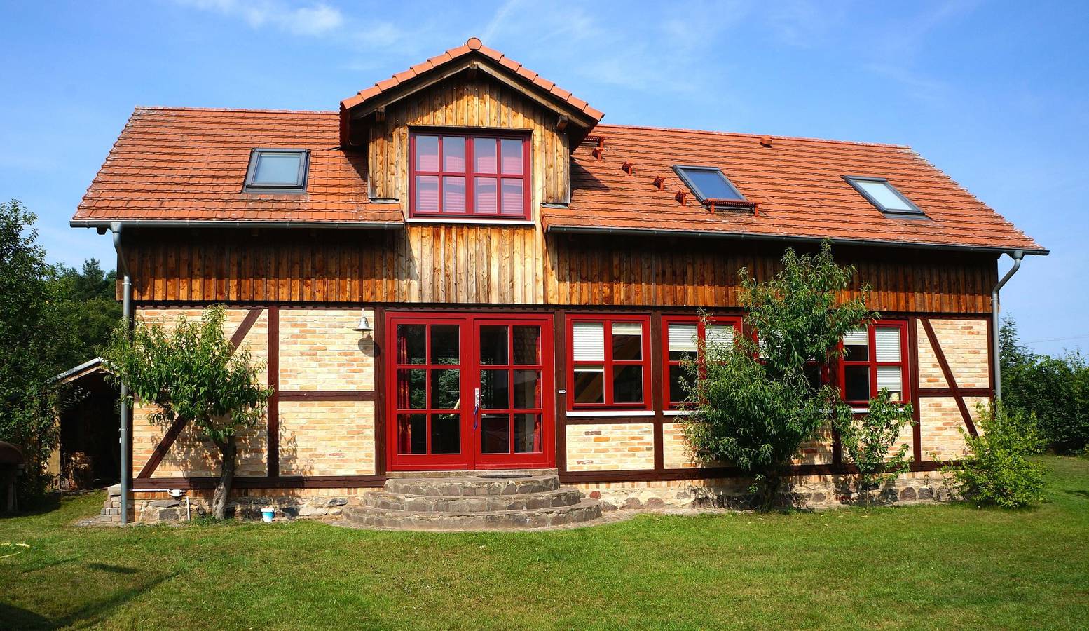 Ferienhaus für Familien mit Kindern mit privater Terrasse, Gemeinschaftsgarten und Balkon in Godendorf, Mecklenburg-Strelitz