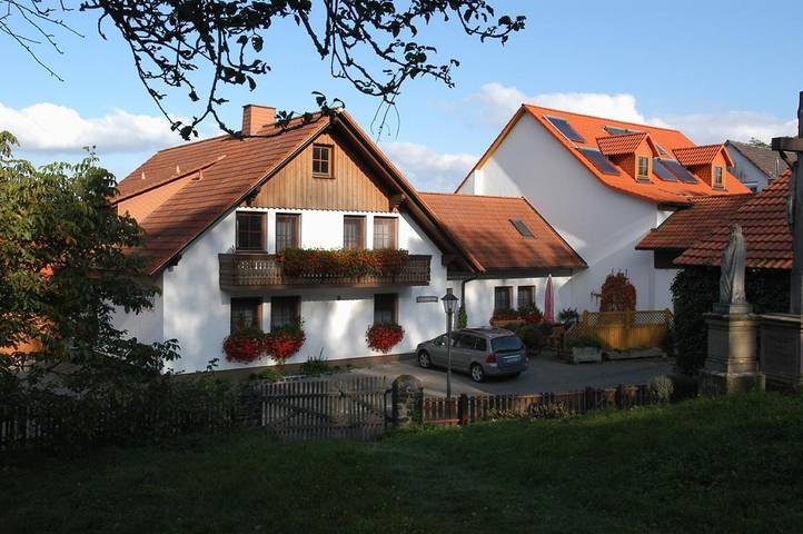 Ferienwohnung für 4 Personen, mit Ausblick und Garten, mit Haustier - 1