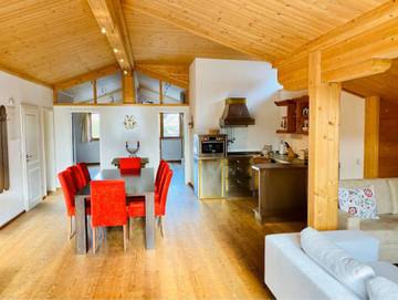 Ferienwohnung für 9 Personen, mit Ausblick und Terrasse, kinderfreundlich in Lech am Arlberg