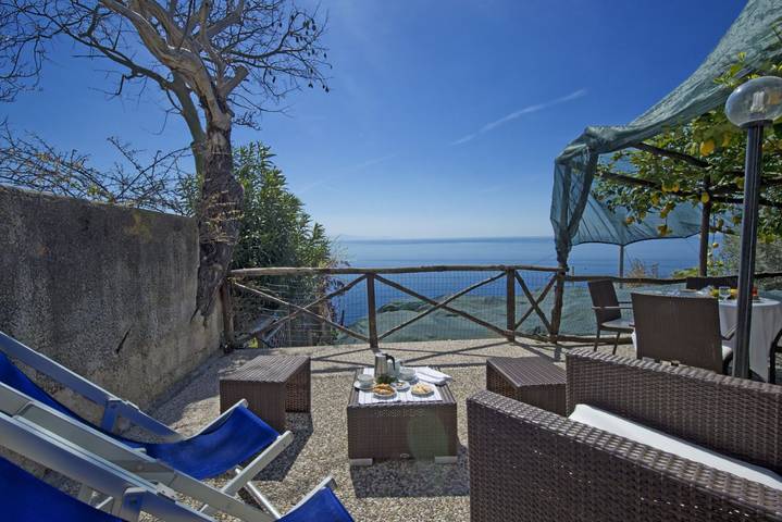 Gîte pour 2 personnes, avec jardin et vue sur l’océan à Praiano - 3
