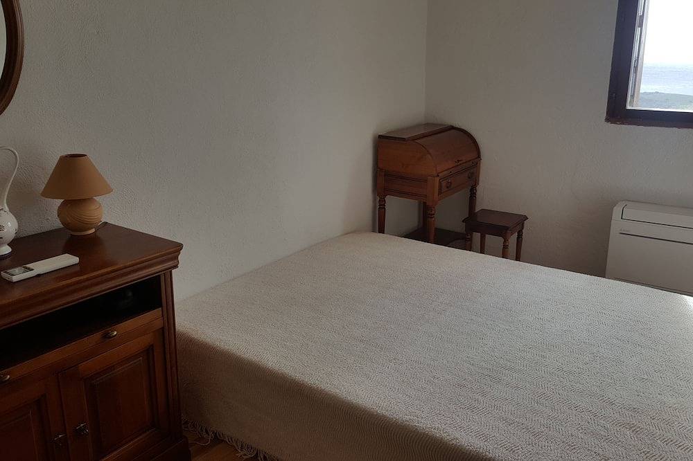Sagone sheepfold-style house 180° sea view in Sagone, Vico