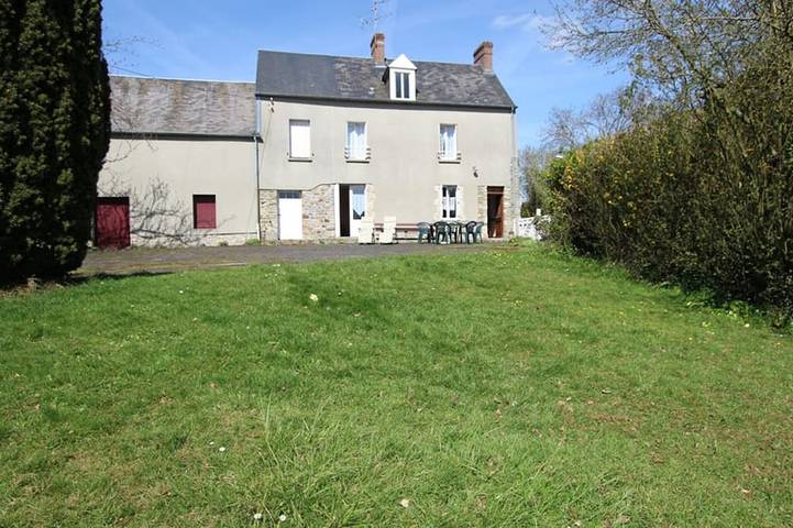 Gîte pour 5 personnes, avec Jardin à Saint-Fromond