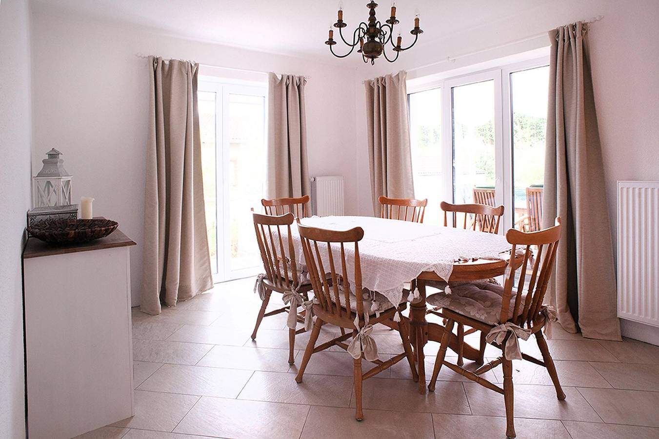 6-Bett-Ferienhaus, 2xbad/Wc, 3 Schlafräume in Hillesheim, Eifel Volcánica