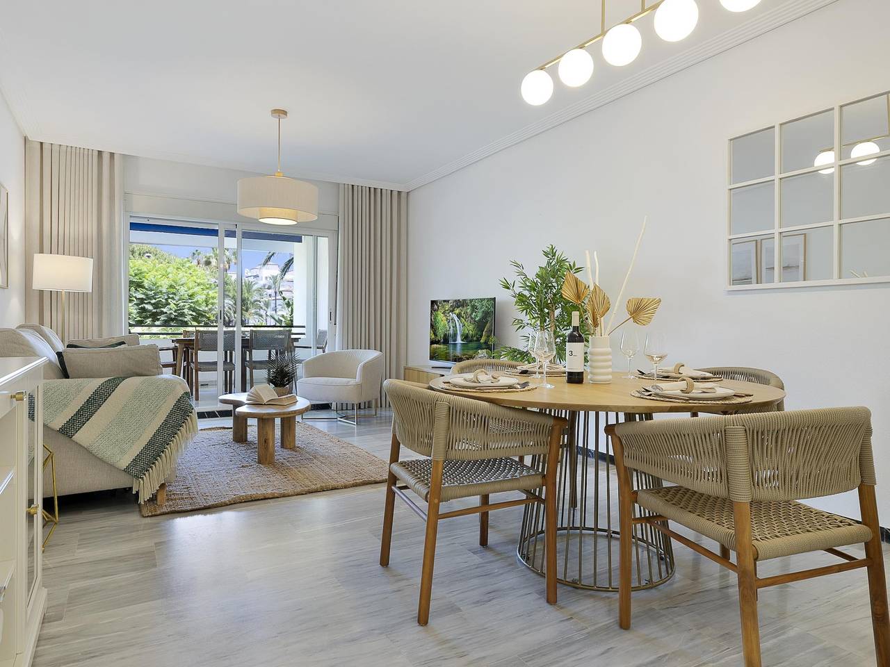 Entire holiday apartment, Apartment in Medina Garden for 4 people | 711 in Medina Gardens, Marbella