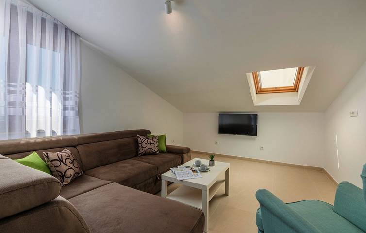Ferienwohnung für 5 Personen, mit Balkon/Terrasse in Funtana - 2