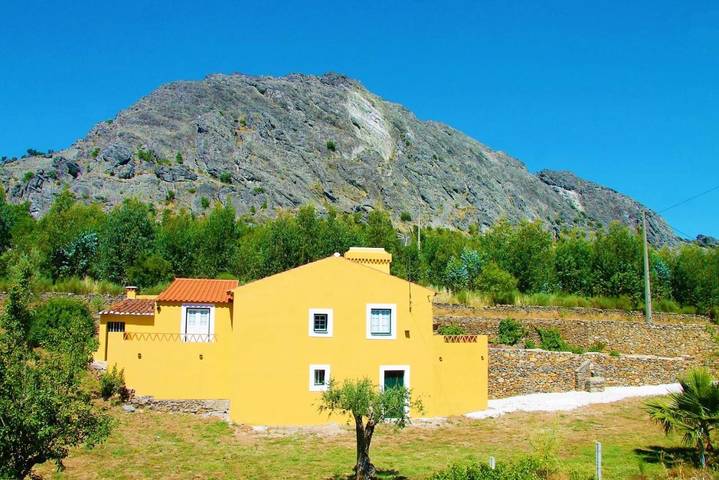 Casa rural para 5 personas, con Balcón y Terraza además de Jardín y Vistas en Castelo de Vide