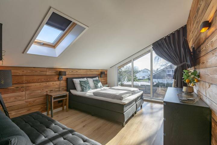 Ferienhaus für 10 Personen, mit Balkon/Terrasse und Terrasse sowie Garten in Julianadorp - 4
