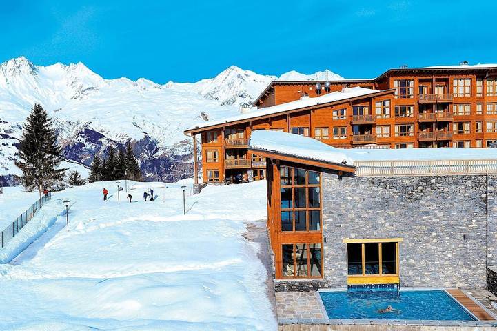 Appartement de vacances pour 3 personnes, avec sauna et jacuzzi ainsi que balcon et piscine dans Les Arcs