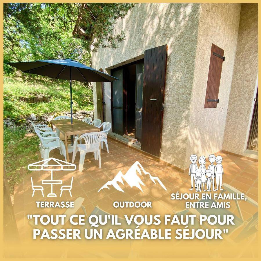 Four-Bedroom House in Ribiers, Région de Gap