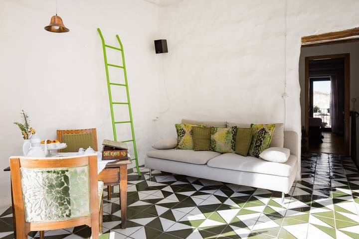 Casa vacanze 'Dimora Dei Frati - Wundergarten' con vista montagna, Wi-Fi e aria condizionata in Gratteri, Provincia di Palermo