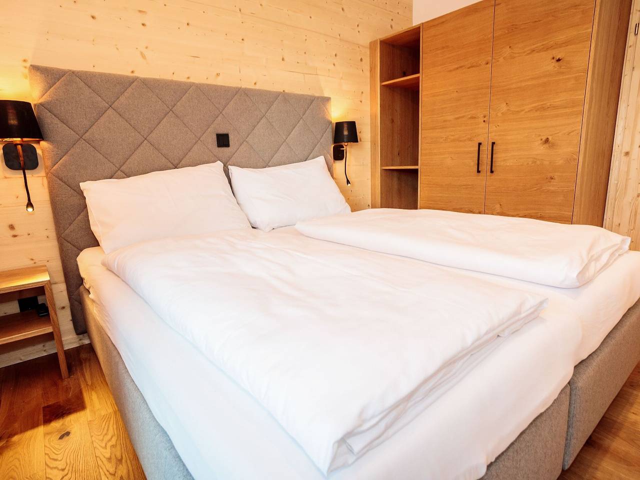 Chalet mit warmem Pool auf der Terrasse in Haus, Schladming-Dachstein