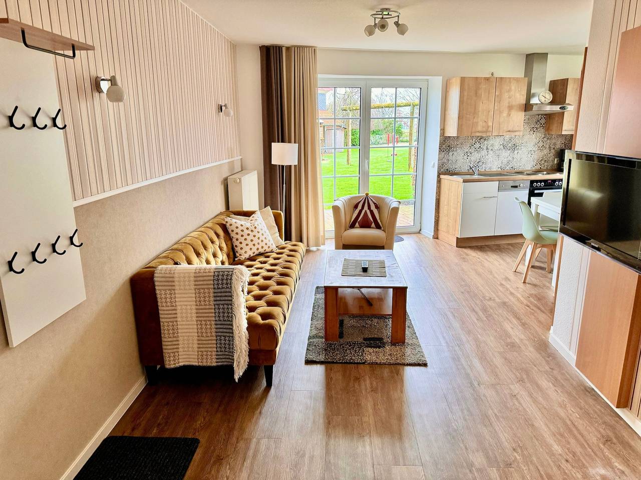 Ganze Ferienwohnung, Ela's Hof - Sommerflieder in Rieste, Hasetal