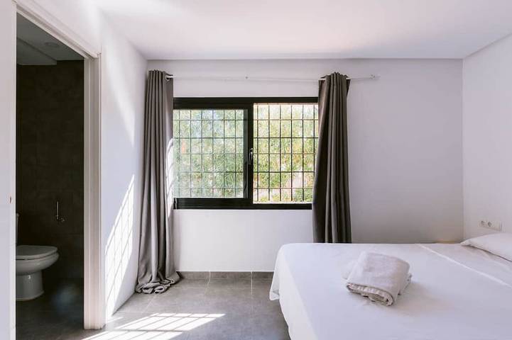 Villa Torres 10 minute walk from Playa den Bossa in Sant Josep de sa Talaia, Ibiza du Sud