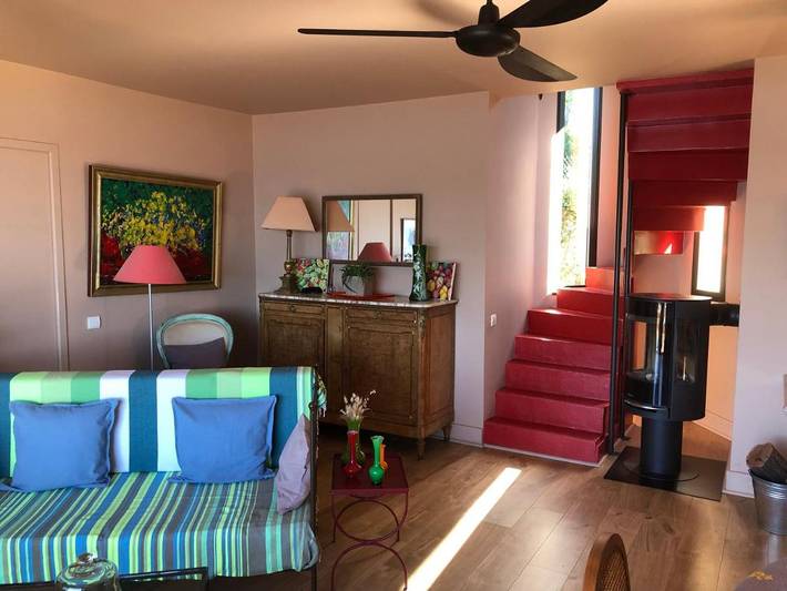 Location de vacances pour 2 personnes, avec piscine ainsi que vue et jardin dans Île du Levant - 4