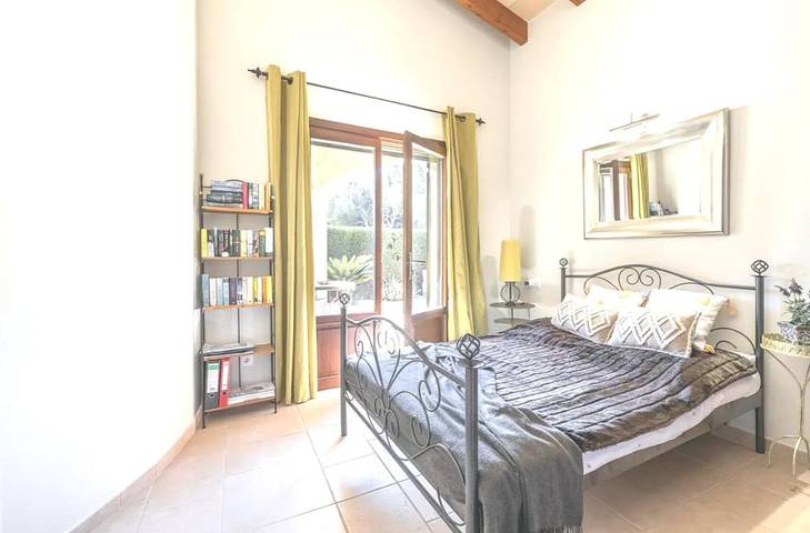 Ferienhaus für 9 Personen, mit Balkon und Terrasse sowie Garten und Pool in Cala Pi - 4