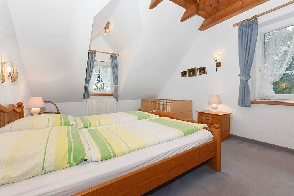 Ganze Wohnung, Ferienwohnung Möwe - Ferienwohnungen Möwe und Schwalbe im Haus Sassenhof in Dunum, Nordseeküste