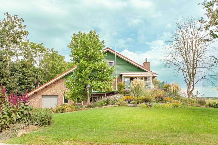 Villa für 20 Personen, mit Garten und Terrasse - 1