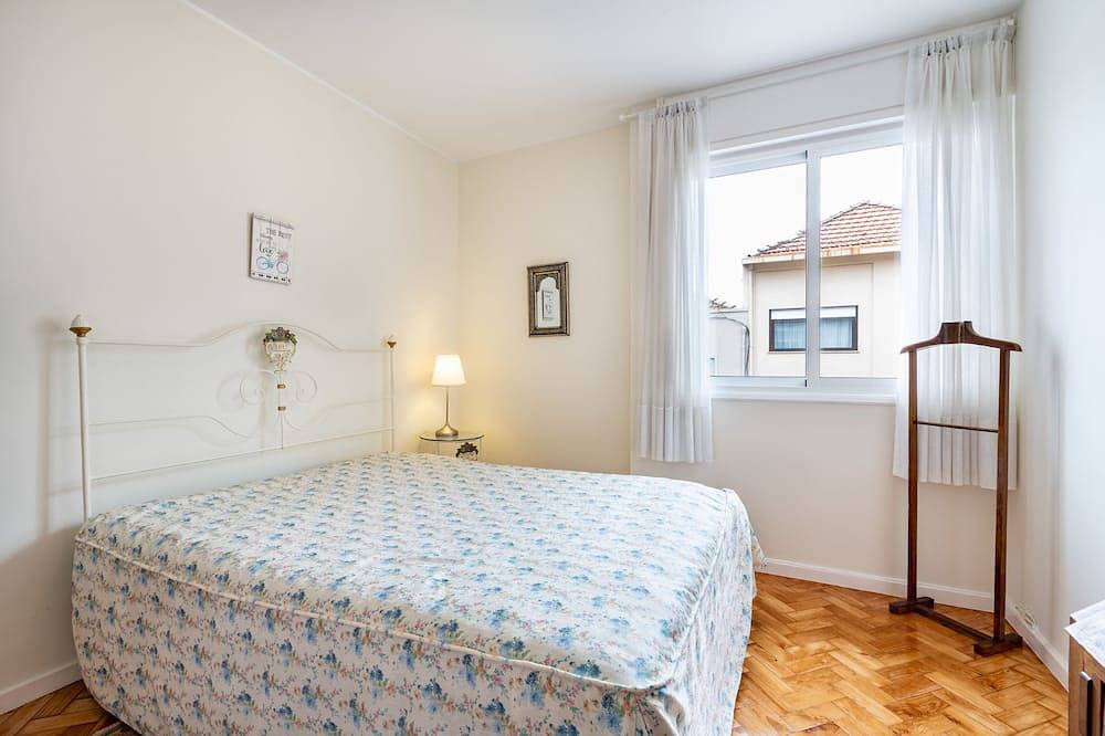 Viva Casa do Galo - Big family house with parking spot in Cedofeita, Porto
