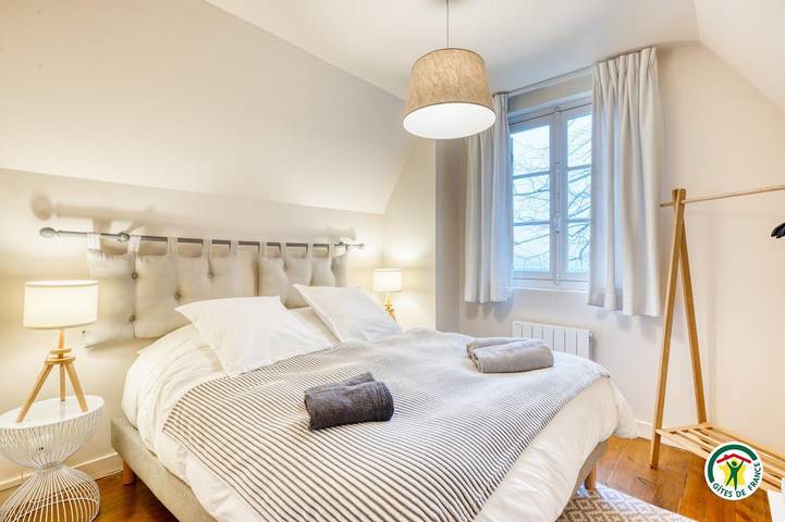 Gîte pour 6 personnes, avec Terrasse ainsi que Jardin et Vue