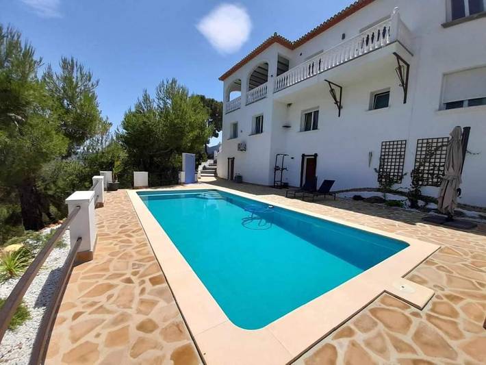 Chalet para 10 personas, con jardín además de vistas y piscina, Se admiten mascotas - 1