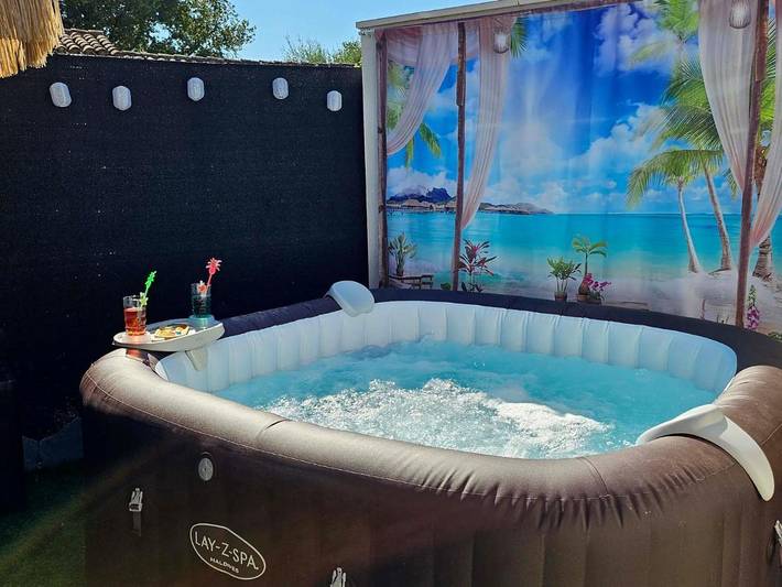 Appartement de vacances pour 2 personnes, avec Jacuzzi et Jardin