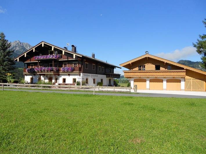 Ferienwohnung für 2 Personen, mit Balkon und Terrasse sowie Sauna und Seeblick am Kaiserwinkl - 3