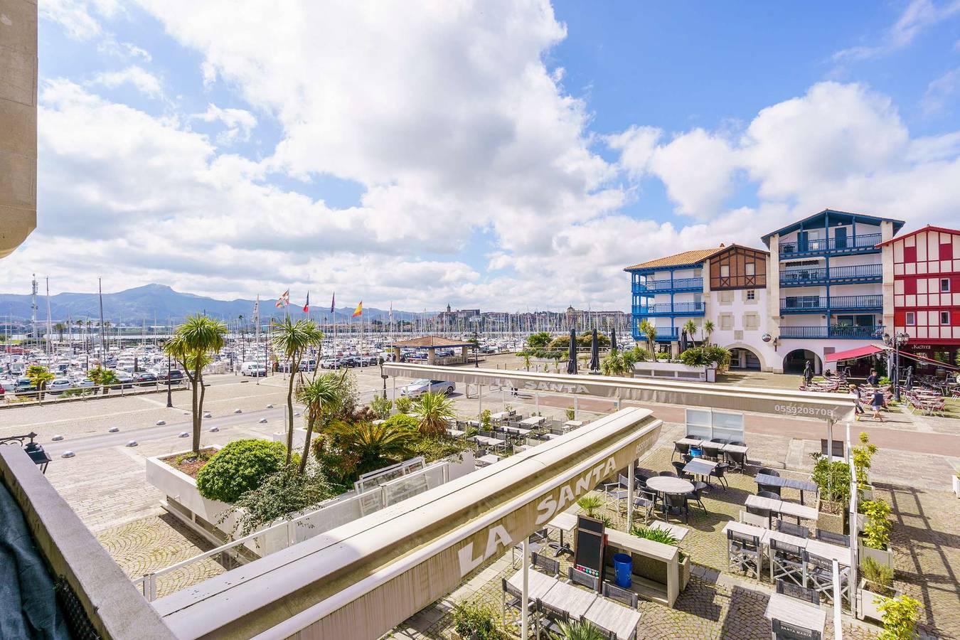 Apartamento entero, Apartamento de vacaciones para 4 personas con terraza in Hendaya, Region de Bayona