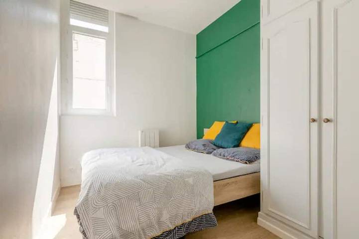 Entire apartment, Bright T2 apartment - Valenciennes town center in Valenciennes, Valenciennes region