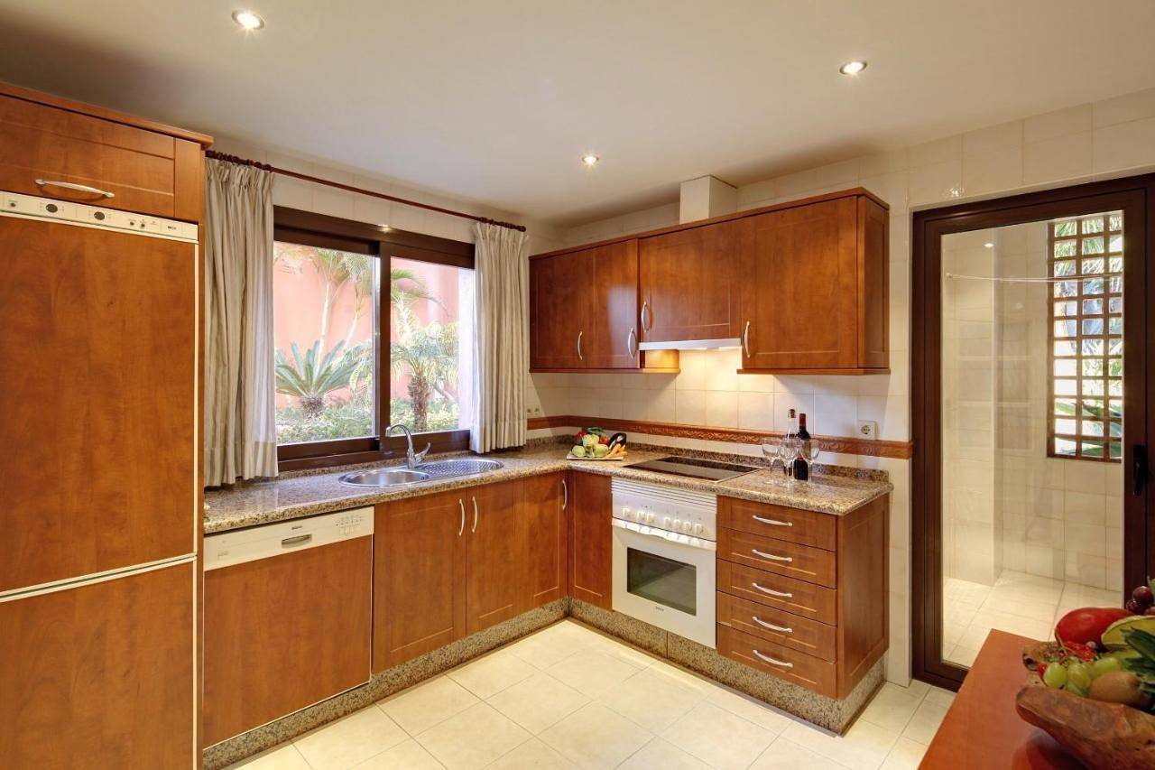 Resort para 10 personas con jardín in Marbella West, Marbella