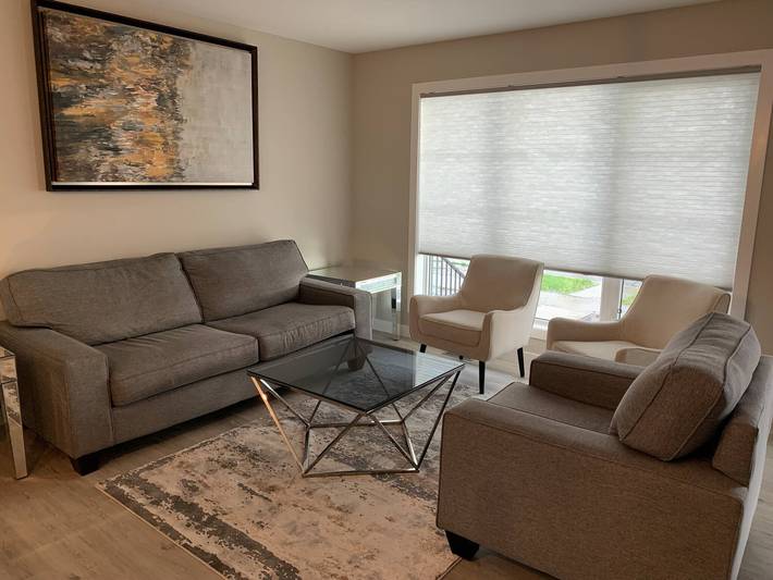 Vacation rental for 6 people, with balcony/terrace and hot tub in Red Deer