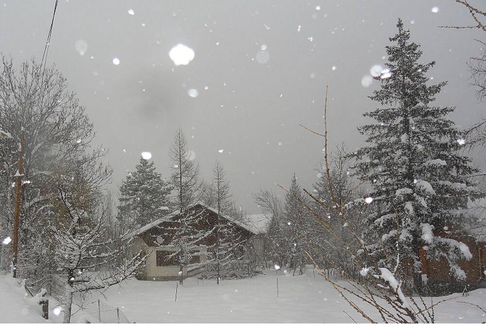 Attractive family chalet sleeps 10 to 12 in Val d'Allos in Villars-Colmars, Castellane und Umgebung